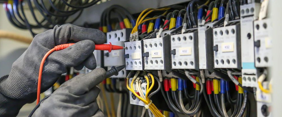 The Benefits of Installing Circuit Breakers in Your Home’s Electrical System